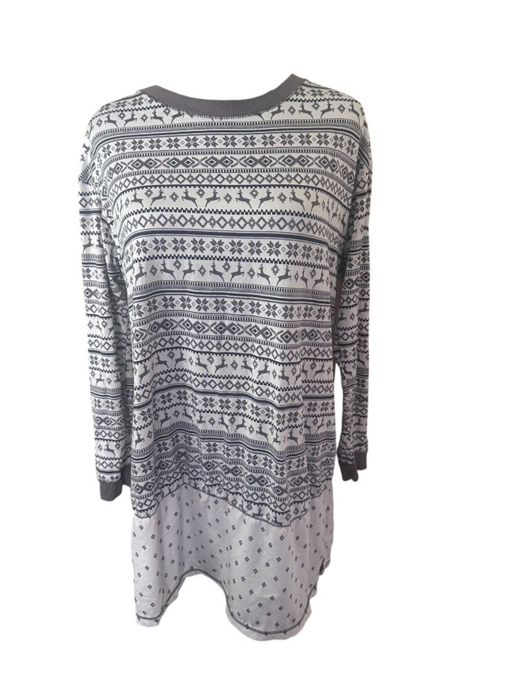 Secret Treasures Fair Isle lounge top with jumping deer women's size small long